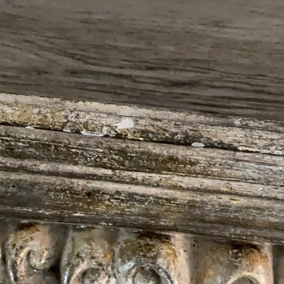 Gold shelf - Picture 5 of 5